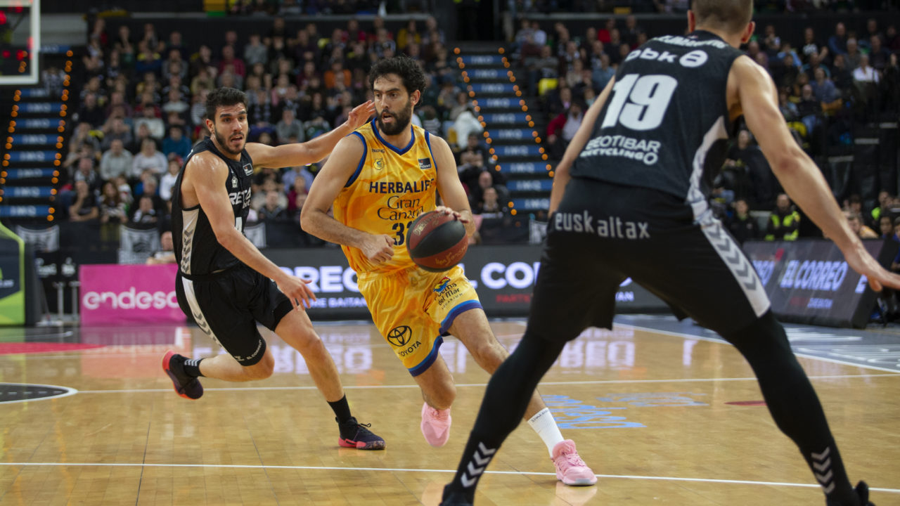  RS181604_J08 RBB-HGC Firmar acb Photo - A Arrizabalaga