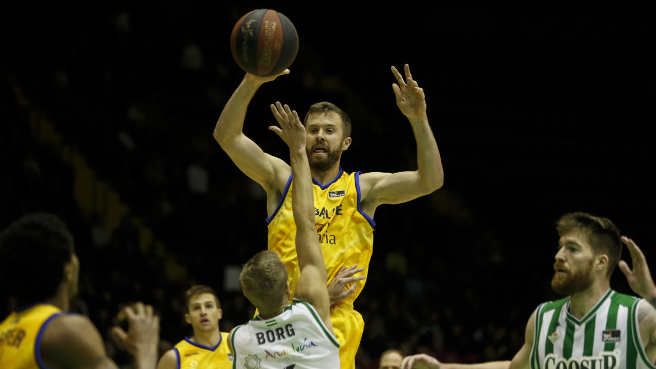  RS198957_Coosur Betis - Herbalife Gran Canaria - Fernando Ruso - 16769-lpr