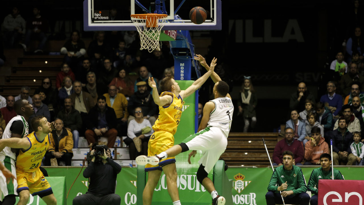  RS198948_Coosur Betis - Herbalife Gran Canaria - Fernando Ruso - 16767-lpr