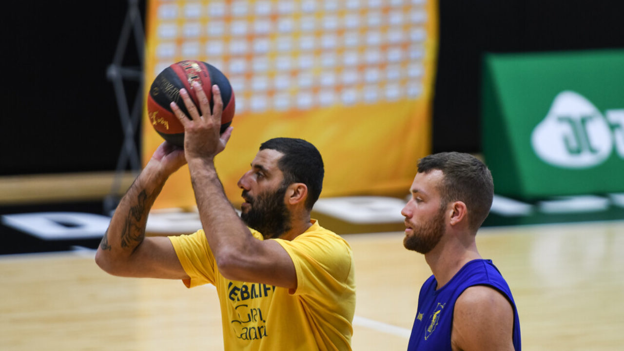  RS263586_Firmar ACB Photo - JM Casares-14-scr