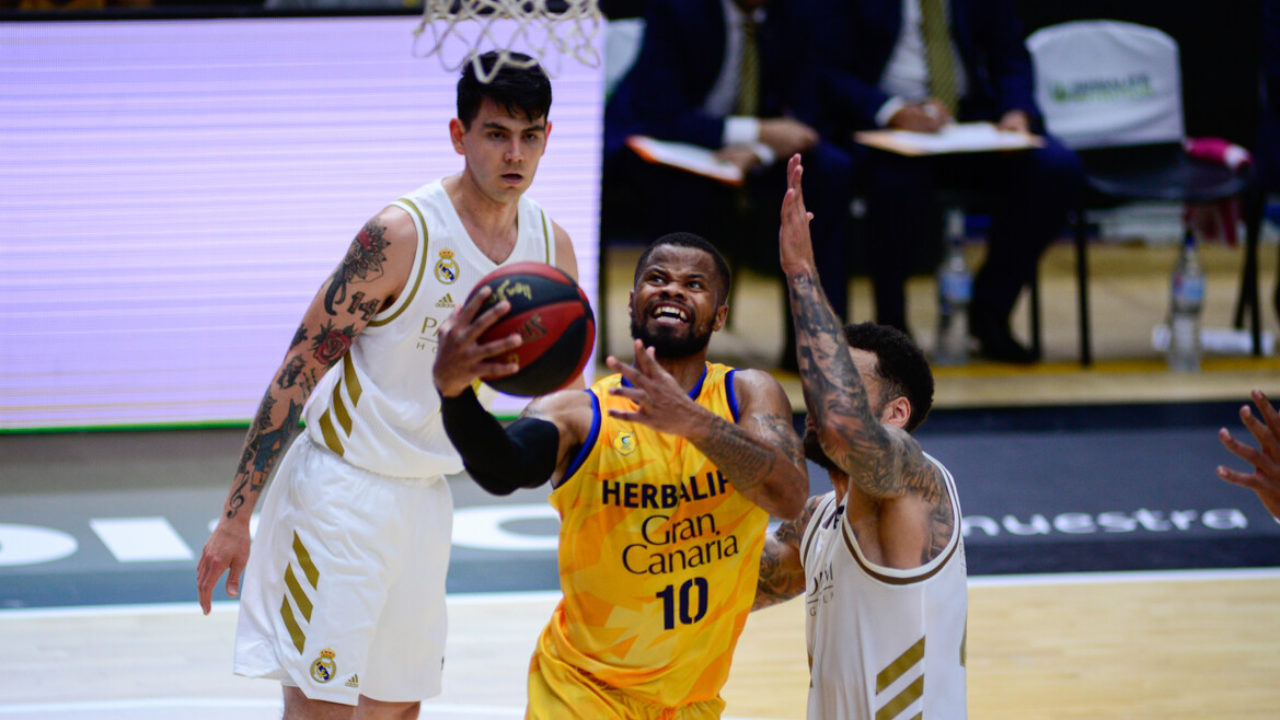  RS267258_Firmar acb Photo-scr