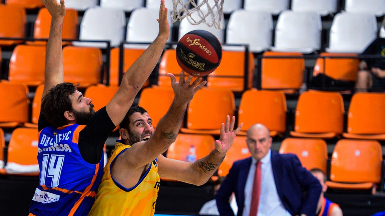  RS274341_Firmar acb Photo-scr