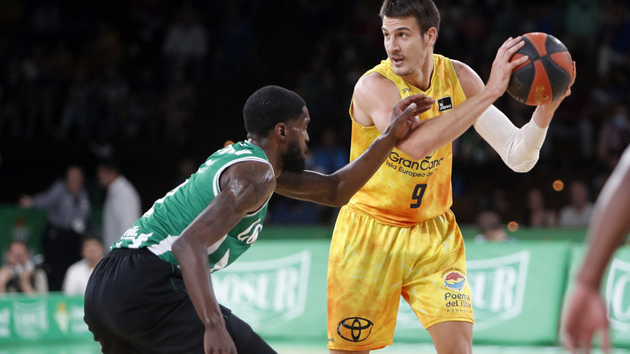  RS453692_Coosur Betis - Gran Canaria - Fernando Ruso - 34495-lpr