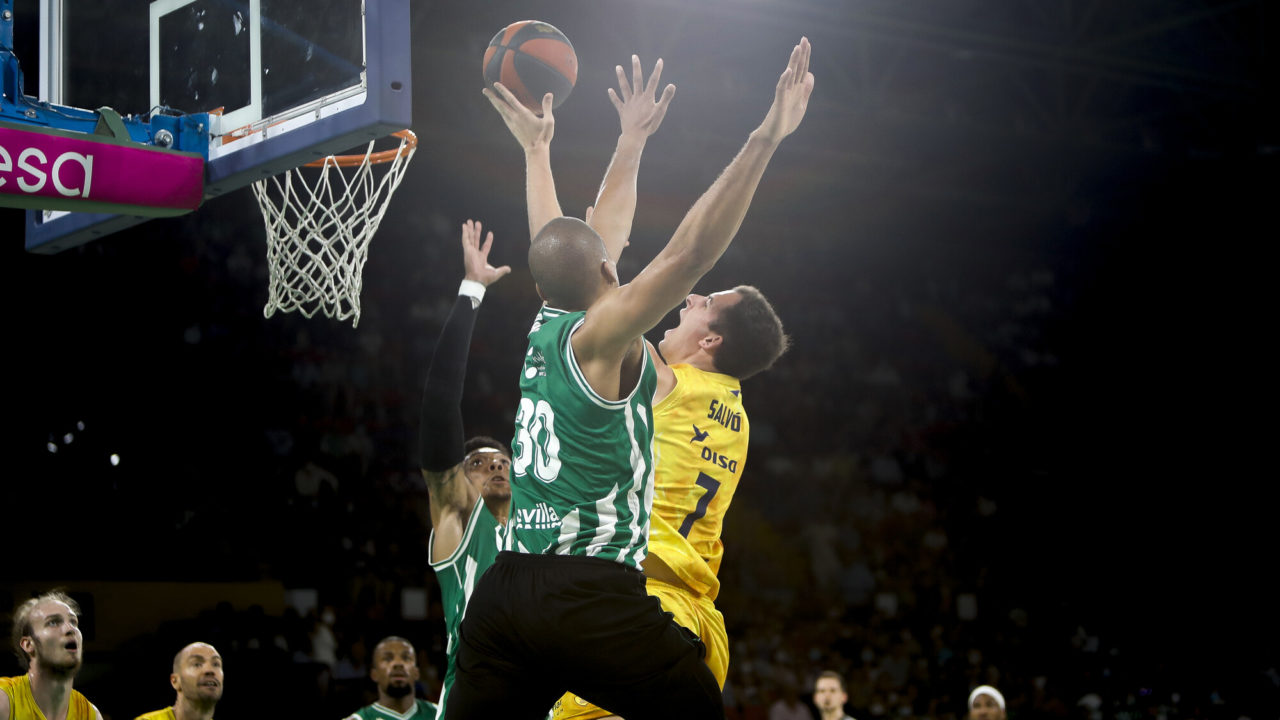  RS453704_Coosur Betis - Gran Canaria - Fernando Ruso - 34504-lpr