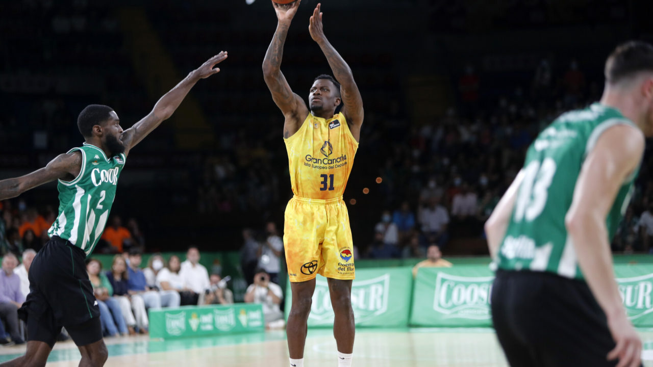  RS453713_Coosur Betis - Gran Canaria - Fernando Ruso - 34499-lpr