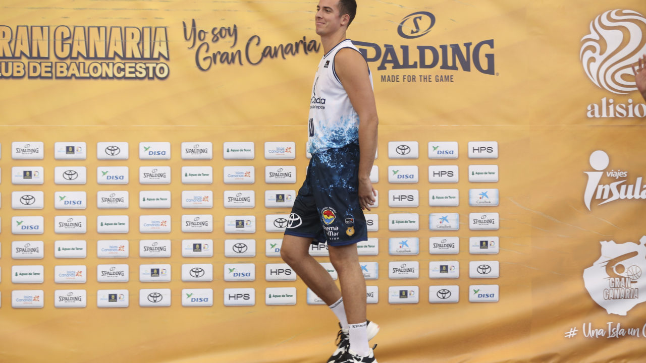  230822_PRESENTACION EQUIPACIONES_083