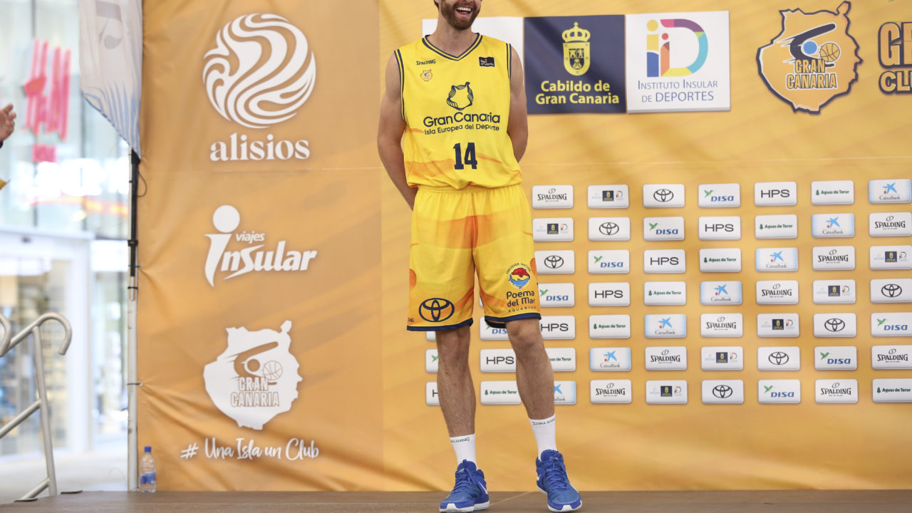  230822_PRESENTACION EQUIPACIONES_084