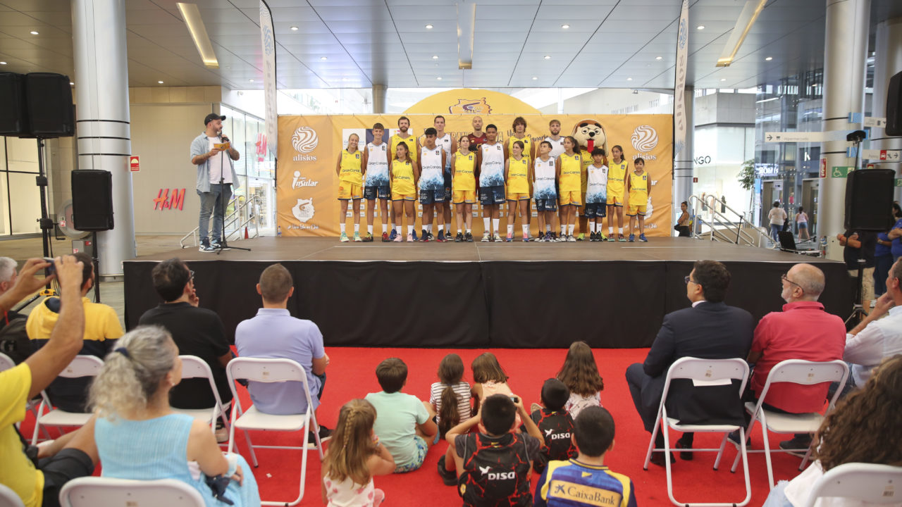  230822_PRESENTACION EQUIPACIONES_092