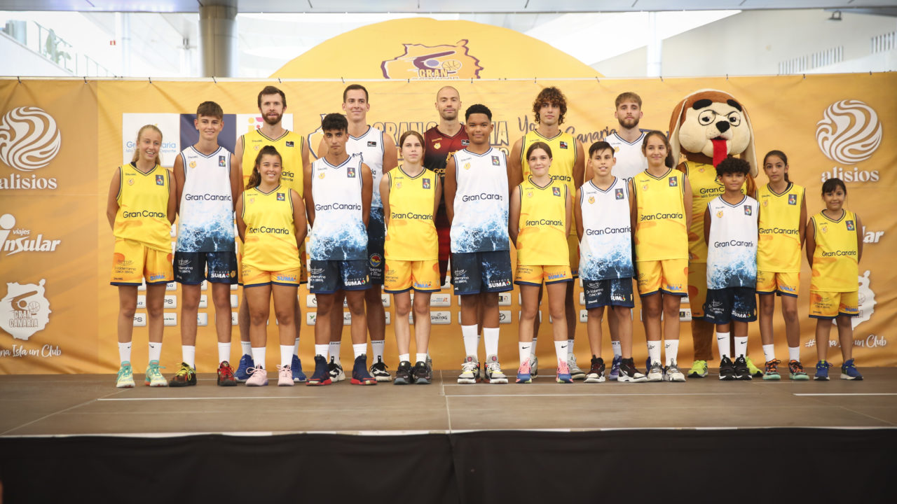  230822_PRESENTACION EQUIPACIONES_093