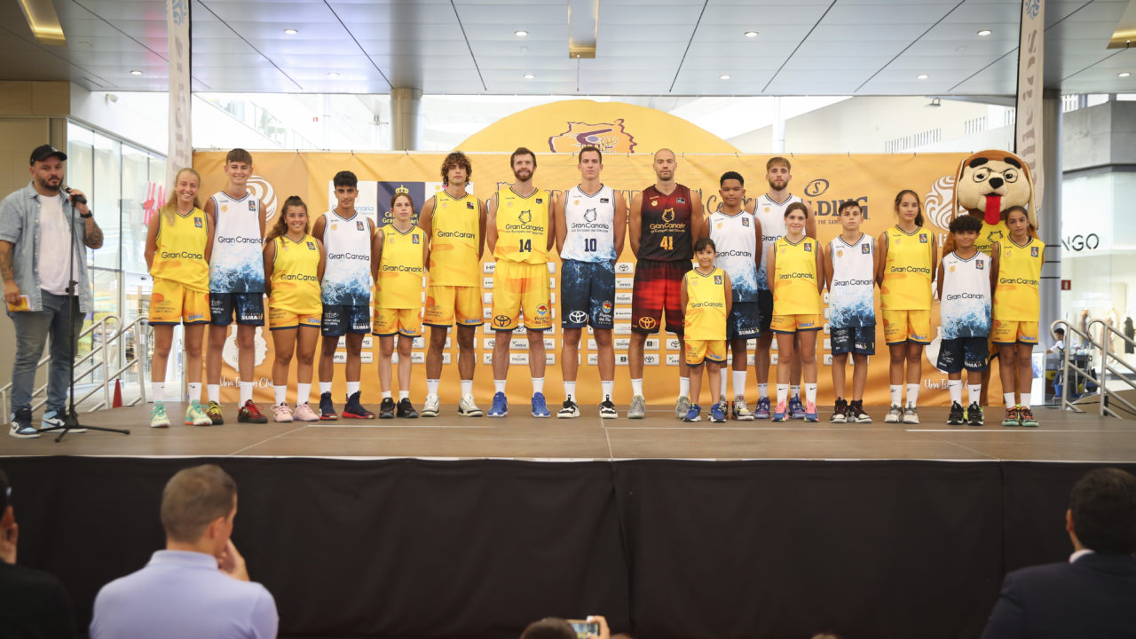  230822_PRESENTACION EQUIPACIONES_096