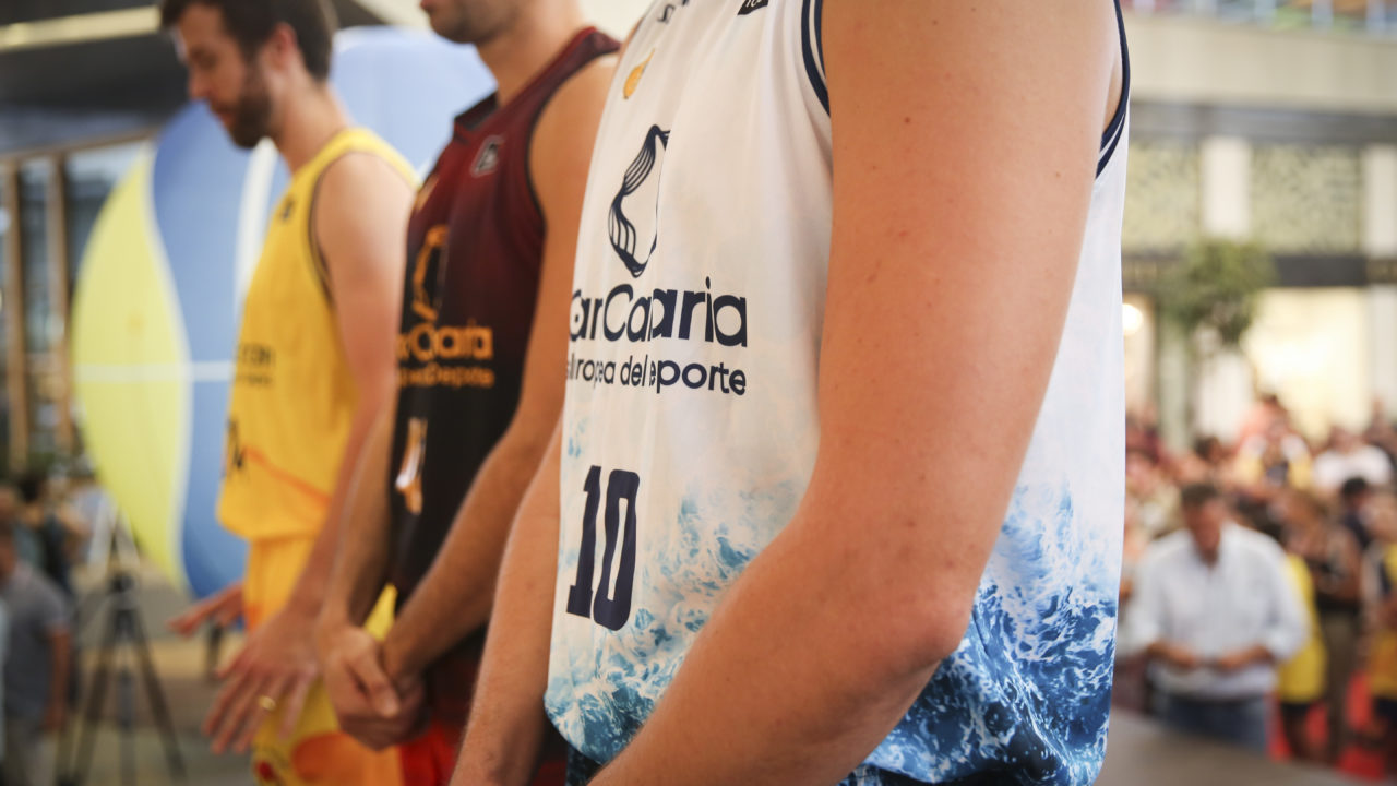  230822_PRESENTACION EQUIPACIONES_111