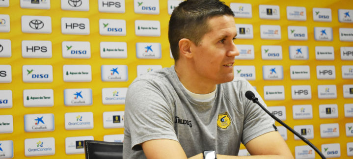 Jaka Lakovic durante una rueda de prensa del Club Baloncesto Gran Canaria.