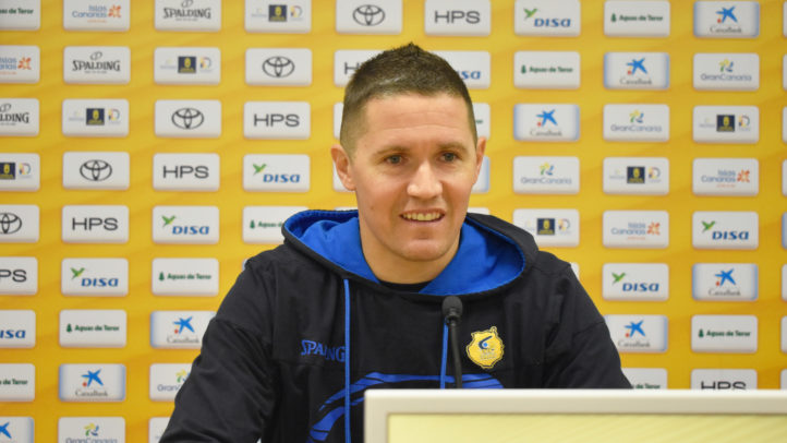 Jaka Lakovic sonríe durante una rueda de prensa en el Club Baloncesto Gran Canaria.