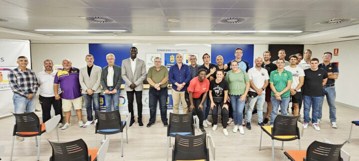 Reunión del Club Baloncesto Gran Canaria con representantes de clubes locales.