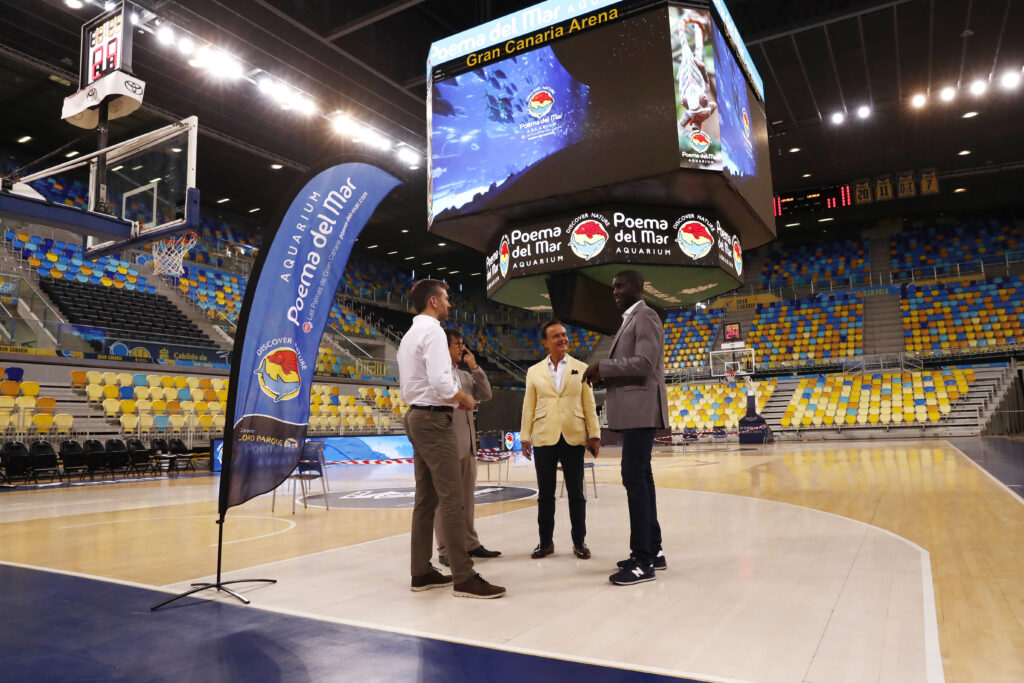 Presentación de una colaboración entre el Club Baloncesto Gran Canaria y Poema del Mar.