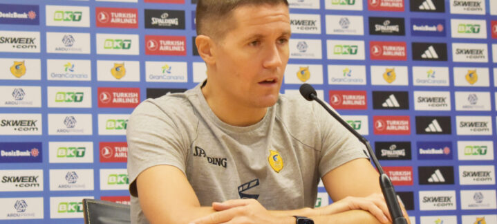 que no será fácil""",Entrenador del CB Gran Canaria hablando en una rueda de prensa.