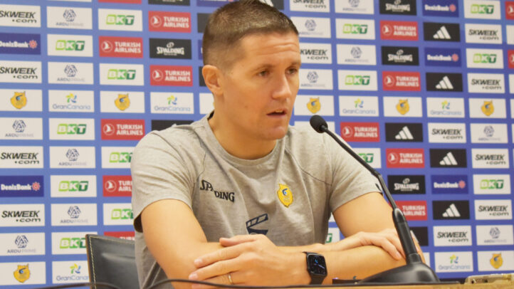 que no será fácil""",Entrenador del CB Gran Canaria hablando en una rueda de prensa.