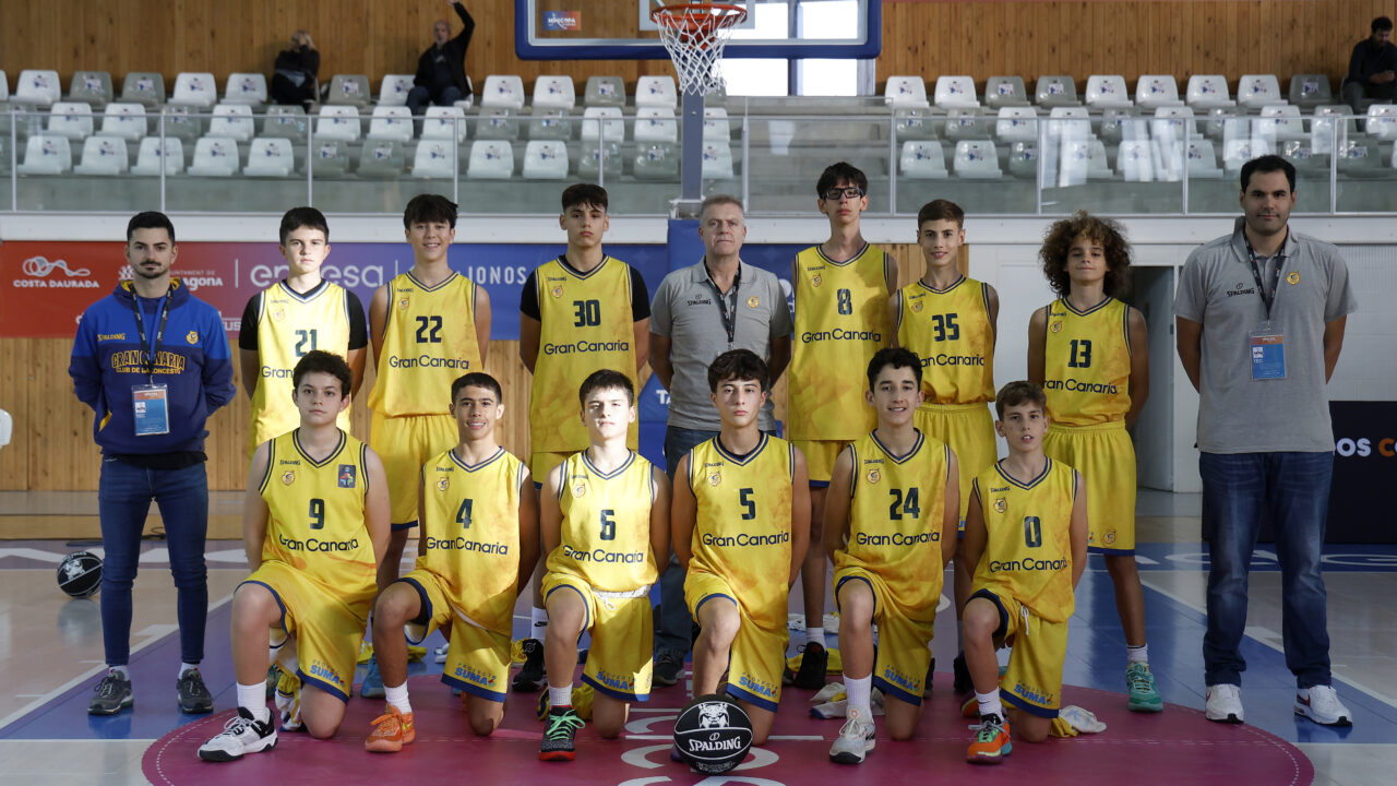  RS519426_Firmar acb Photo - Miguel Angel Polo