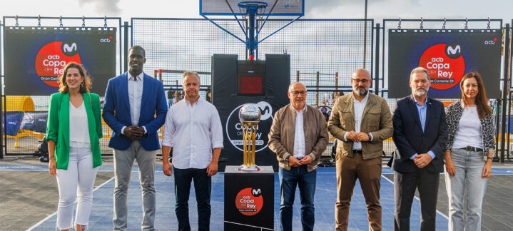 Presentación del evento Copa del Rey Gran Canaria 2025 con seis asistentes y trofeo.