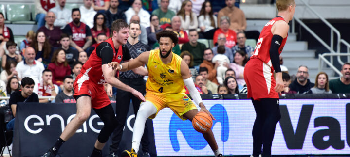 en diez claves",Jugadores de baloncesto compiten en un partido entre Gran Canaria y UCAM Murcia.
