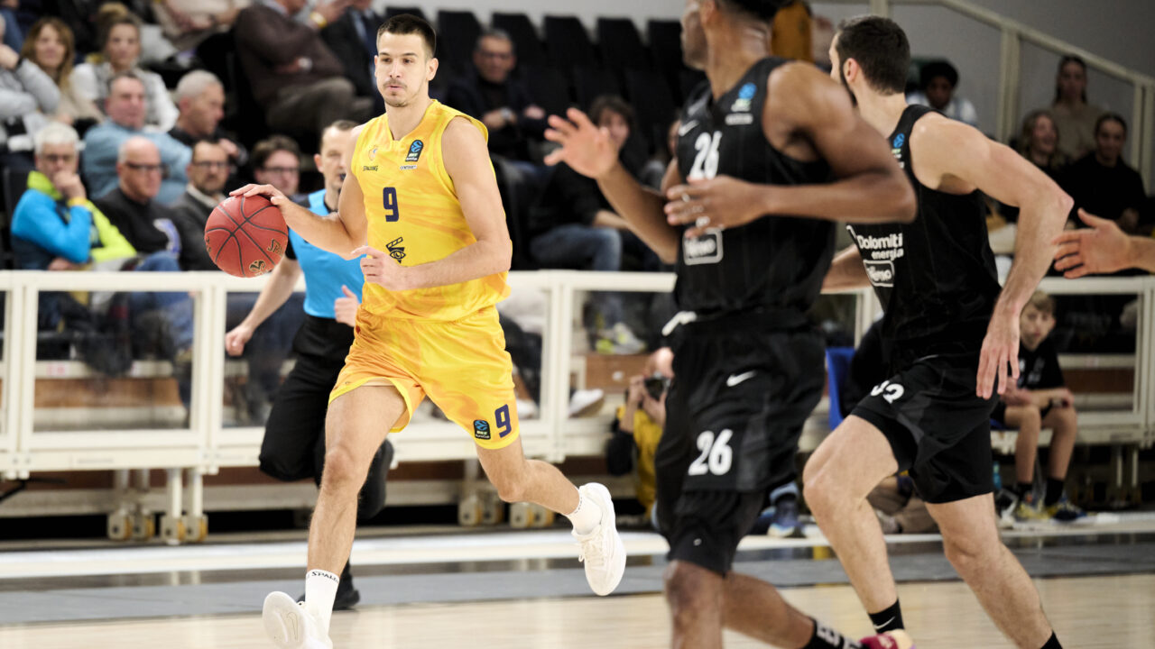  Tre_Dgc_358