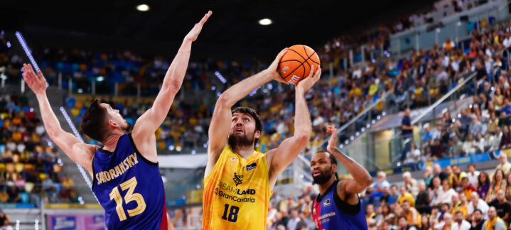 en diez claves",Jugador del Dreamland Gran Canaria lanza a canasta en un partido contra el Barça.