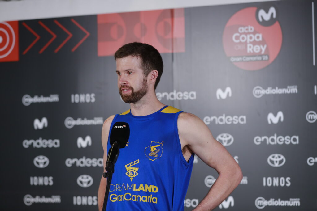 Jugadores del Club Baloncesto Gran Canaria durante una rueda de prensa previa a un partido.