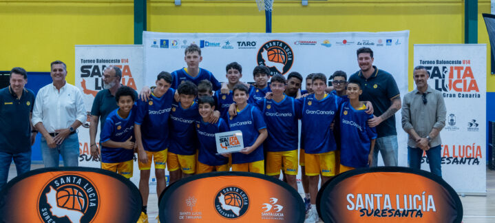 Jugadores preinfantiles del CB Gran Canaria posan tras el torneo U14 en Santa Lucía.