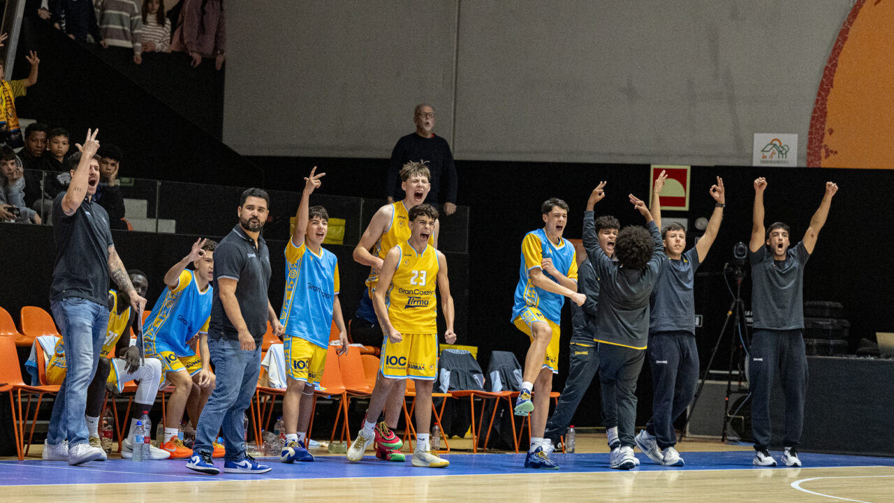 Un jugador del infantil de la Minicopa Endesa en la fase previa de noviembre de 2025