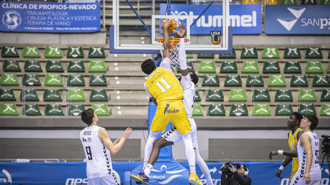Imagen del partido de Liga U entre Burgos Grupo de Santiago y Gran Canaria