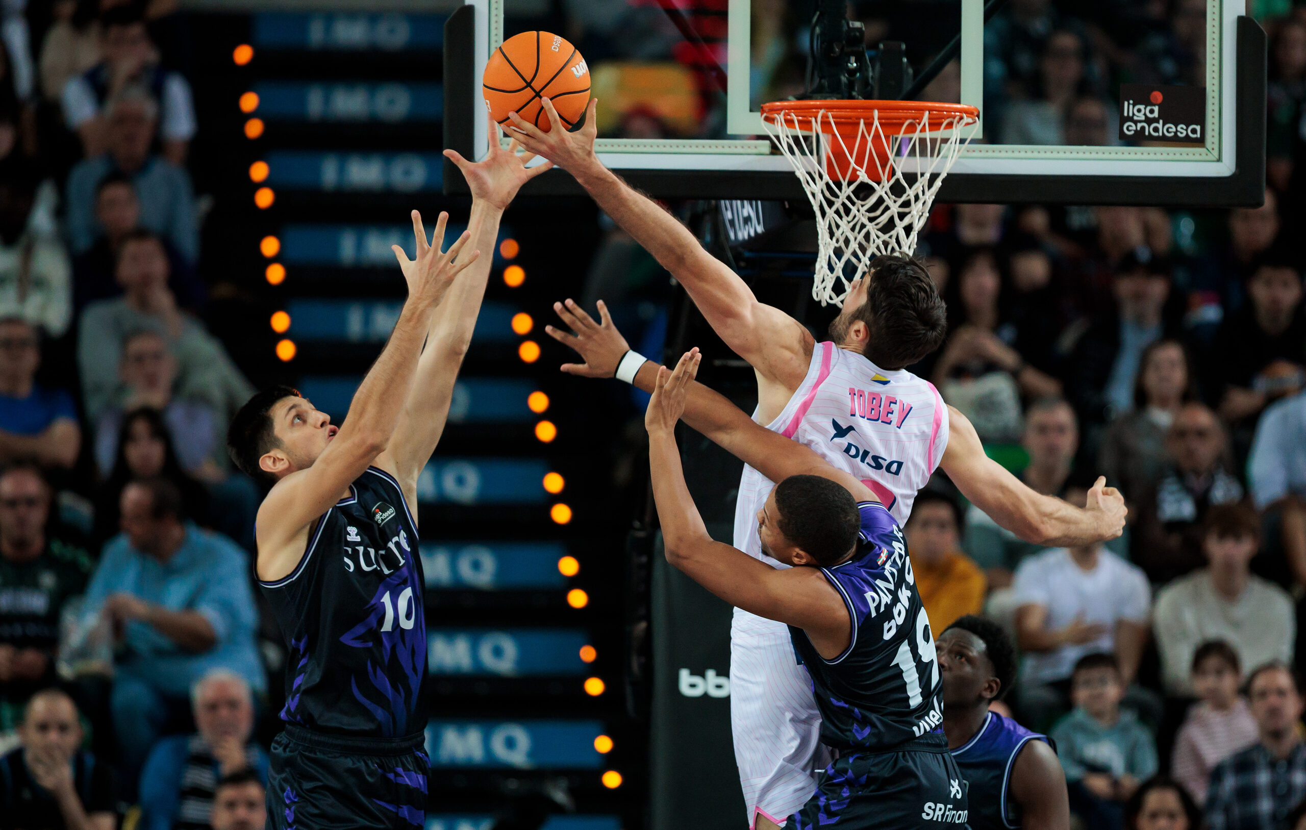 Foto del partido entre Dreamland Gran Canaria y Surne Bilbao