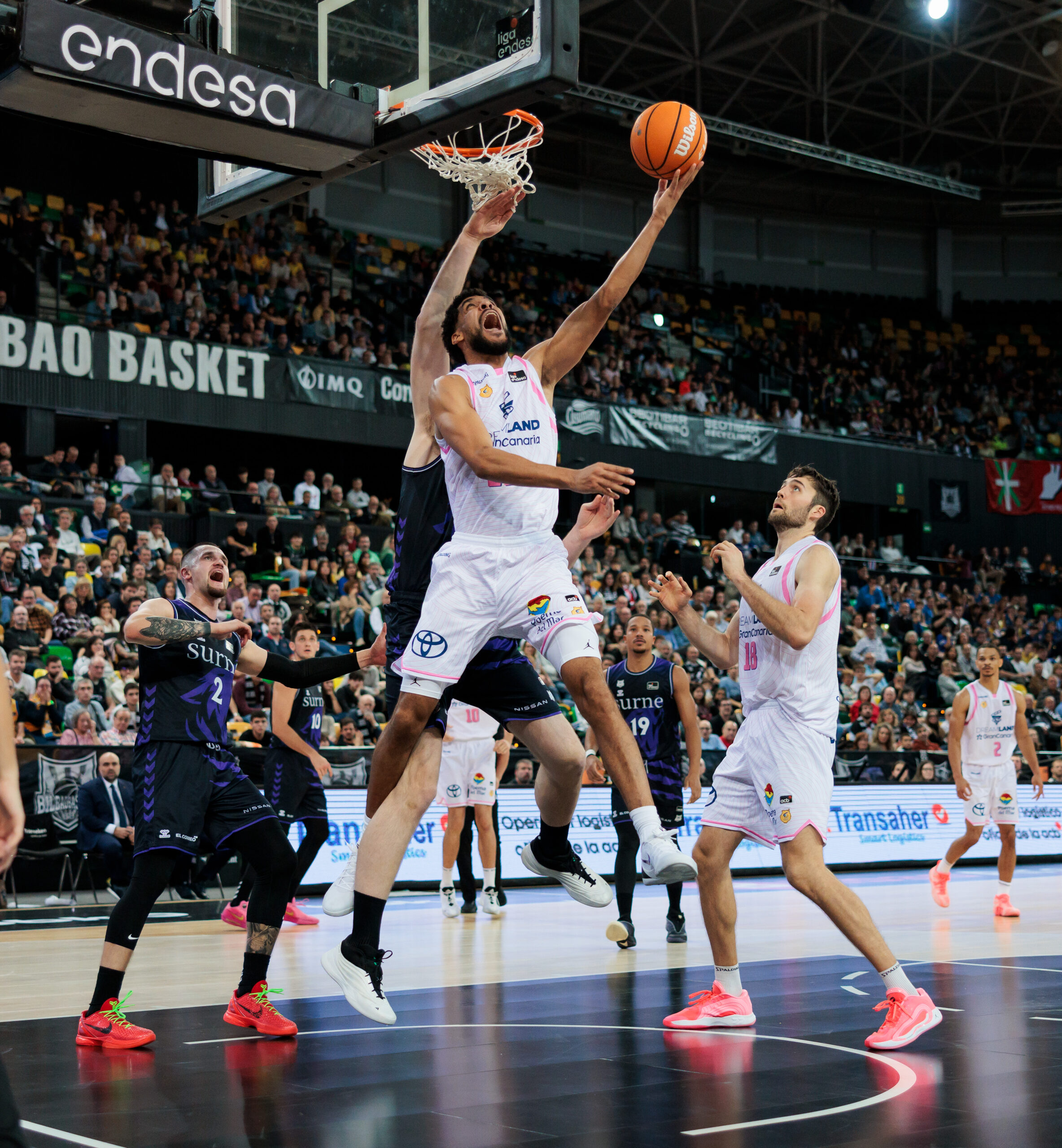 Foto del partido entre Dreamland Gran Canaria y Surne Bilbao