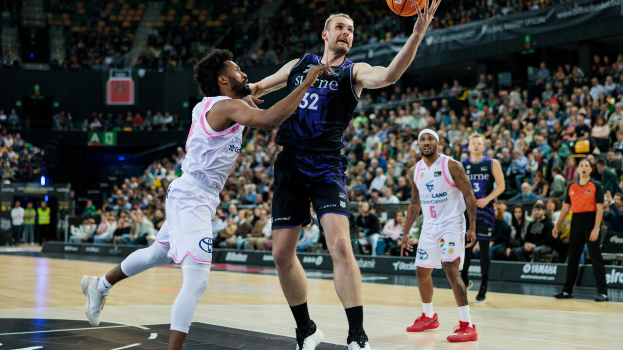 Foto del partido entre Dreamland Gran Canaria y Surne Bilbao