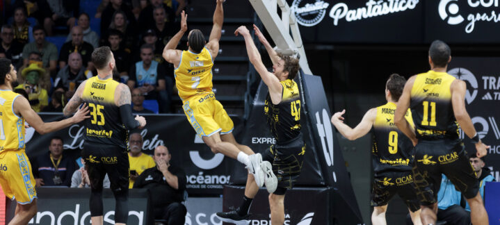 Wong, en acción de ataque.