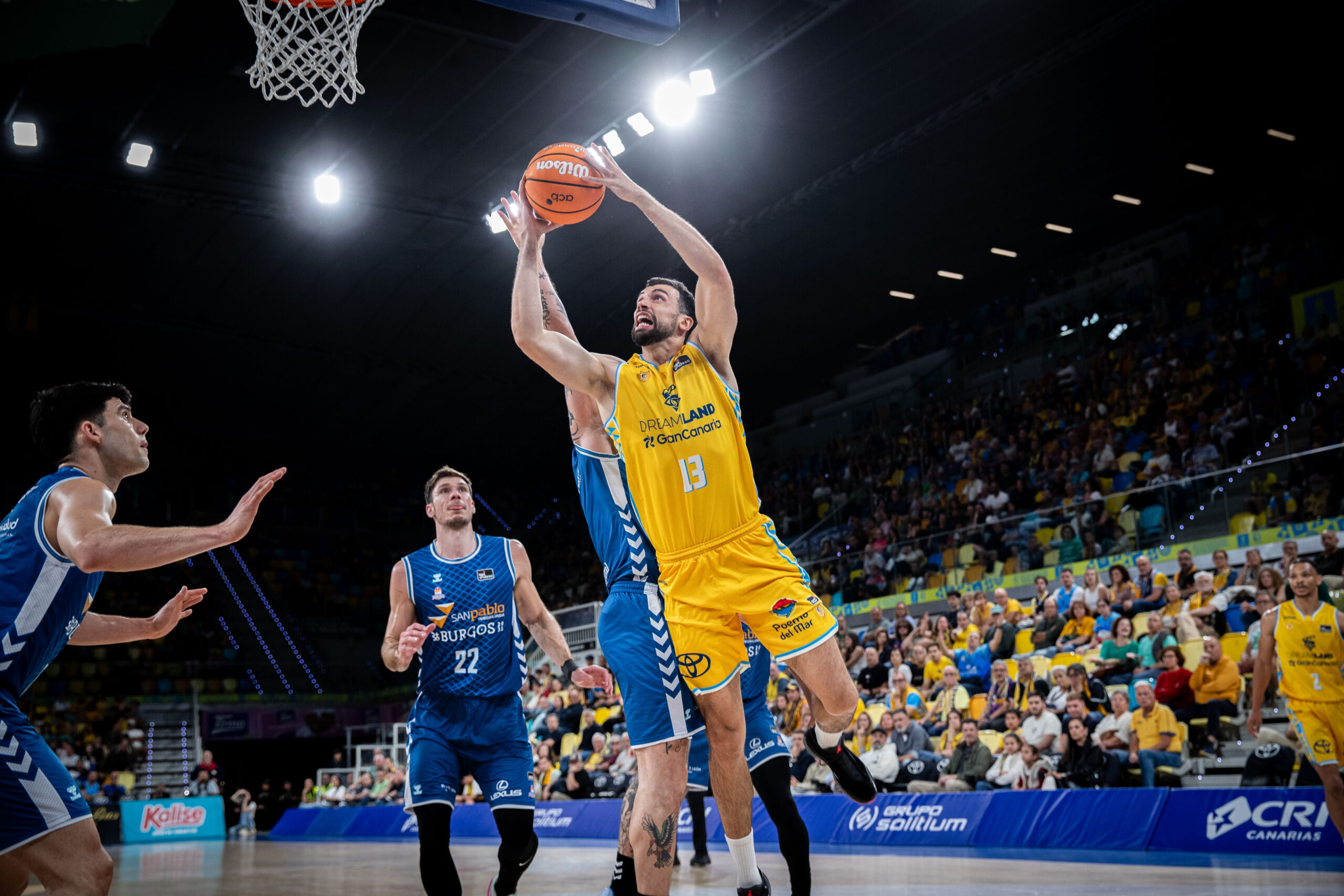 Imagen de partido ante Recoletas Salud San Pablo Burgos.