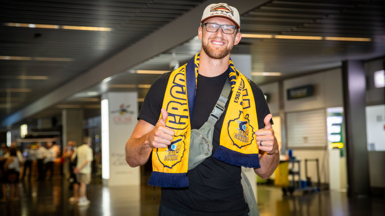 Luke Fischer, a su llegada a la isla