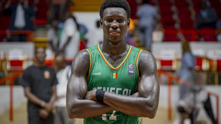 Code Mbengue posa en el Afrobasket U18