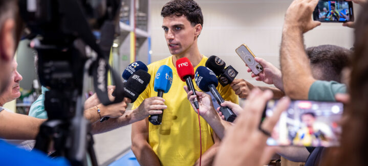Carlos Alocén habla a los medios