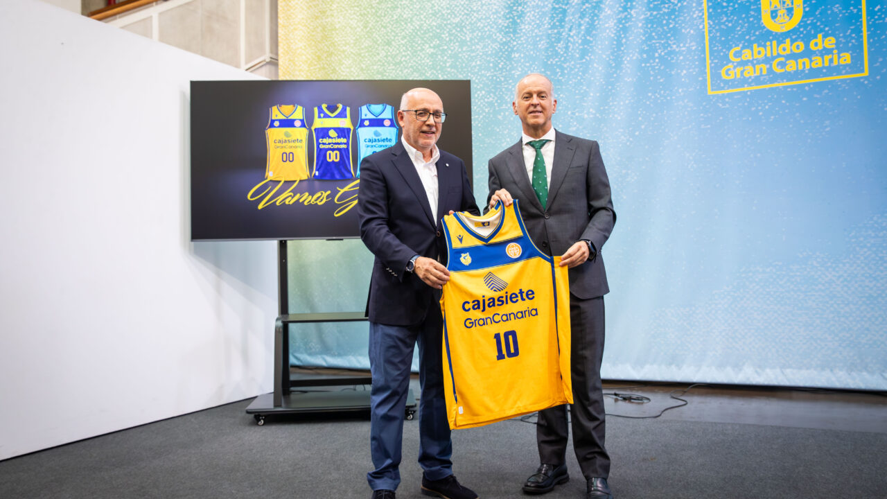 Foto del anuncio de Cajasiete como nuevo patrocinador