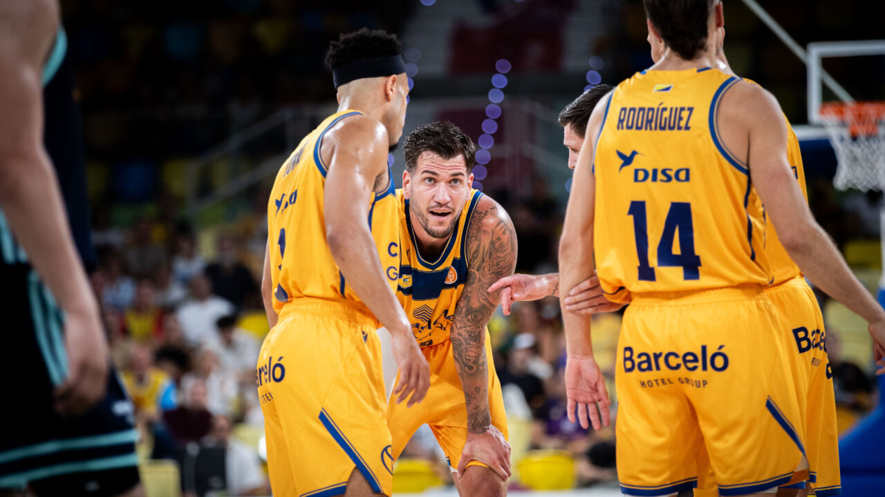 Imagen del partido entre Cajasiete Gran Canaria y Alimerka Oviedo